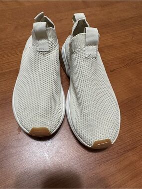 Zara youth kids Slip-On Knit Sneakers — Cream with Tan Accents